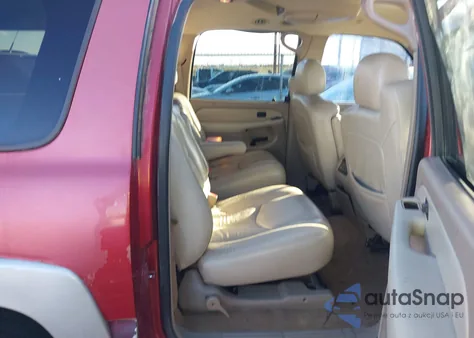 2003 Chevrolet Suburban 1500 Lt z USA, uszkodzony, nr VIN 1GNEC16Z23J225910